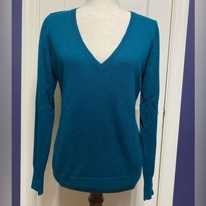 The Limited size large green merino wool blend sweater